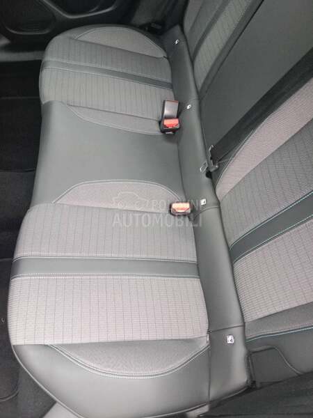 Peugeot 2008 1.5 HDI ALLURE