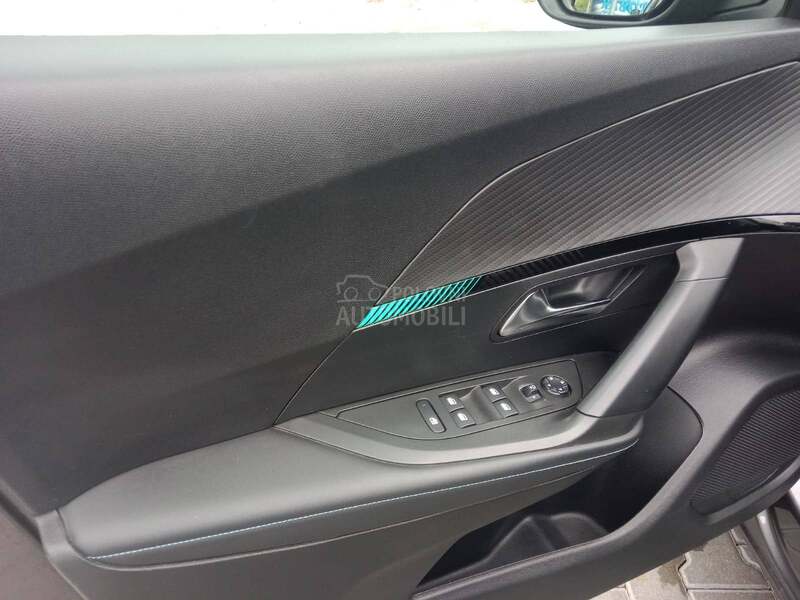 Peugeot 2008 1.5 HDI ALLURE