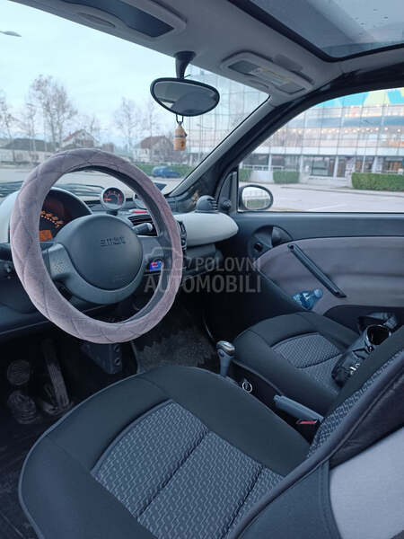 Smart ForTwo For two 0.7