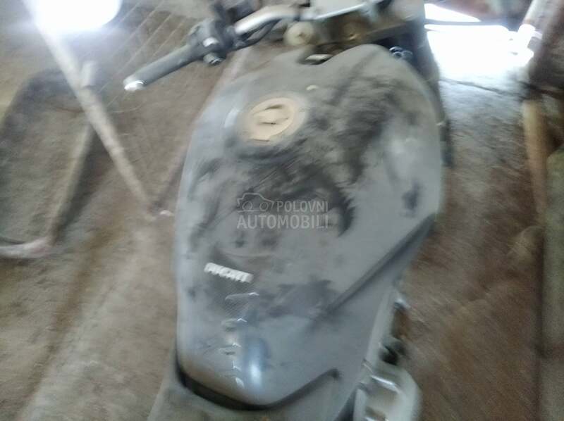 Ducati Monster 600