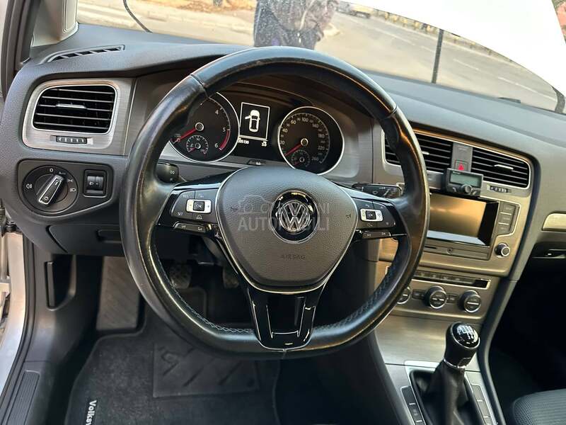 Volkswagen Golf 7 