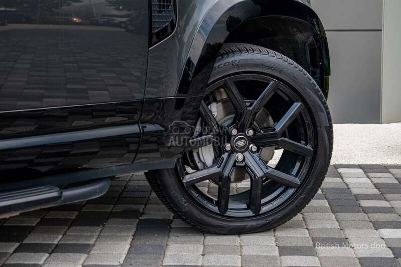 Land Rover Defender HSE  D300