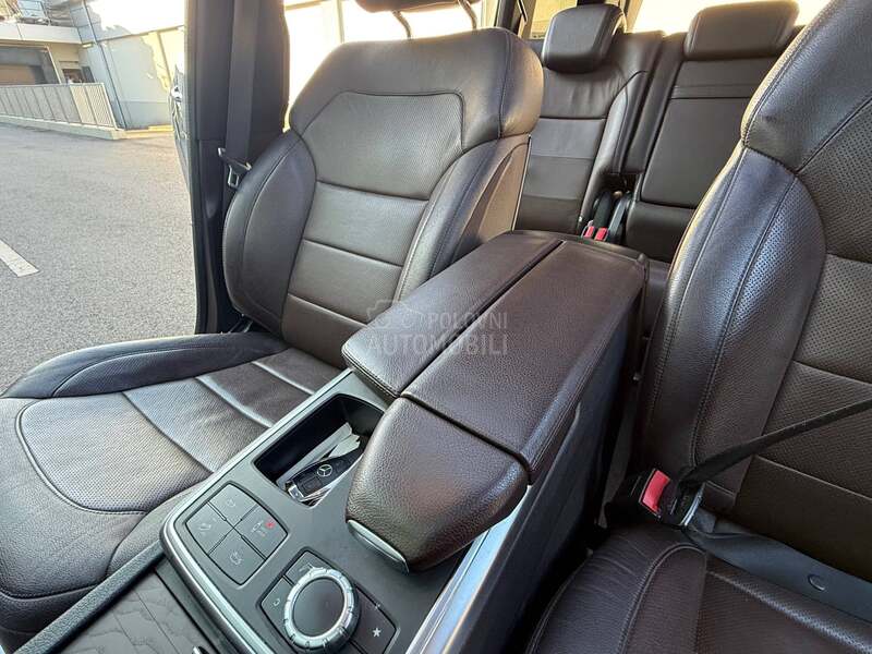 Mercedes Benz GL 350 BLUETEC/4MATIC