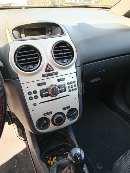 Opel Corsa D 1.2