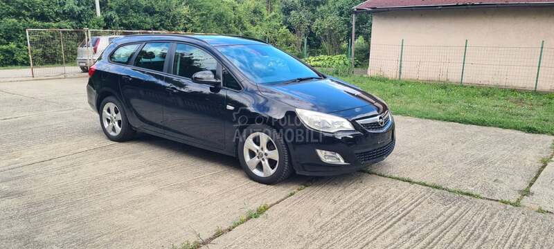 Opel Astra J 1.7 cdti
