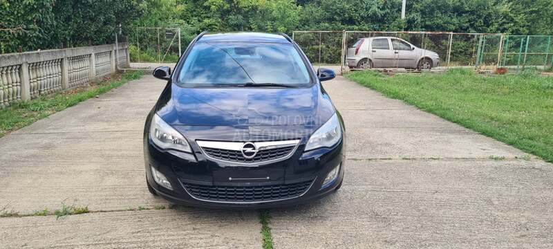 Opel Astra J 1.7 cdti