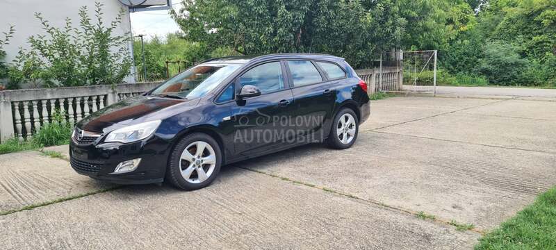 Opel Astra J 1.7 cdti