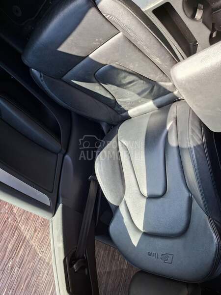 Audi A5 2010. god. -  kompletan auto u delovima
