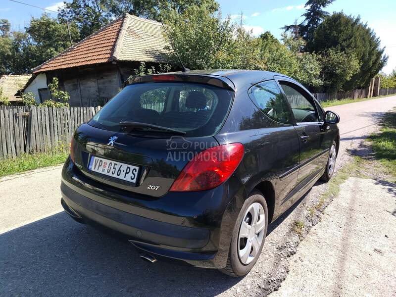 Peugeot 207 1.4i