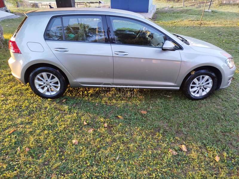 Volkswagen Golf 7 1.2