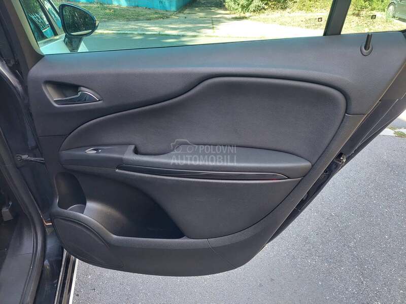 Opel Zafira 1.6 COSMO N.AVI