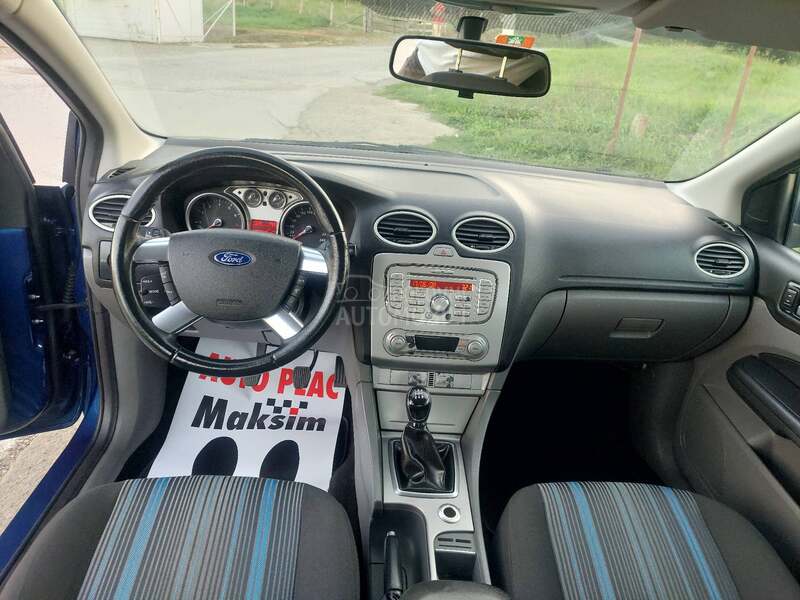 Ford Focus 1,8b