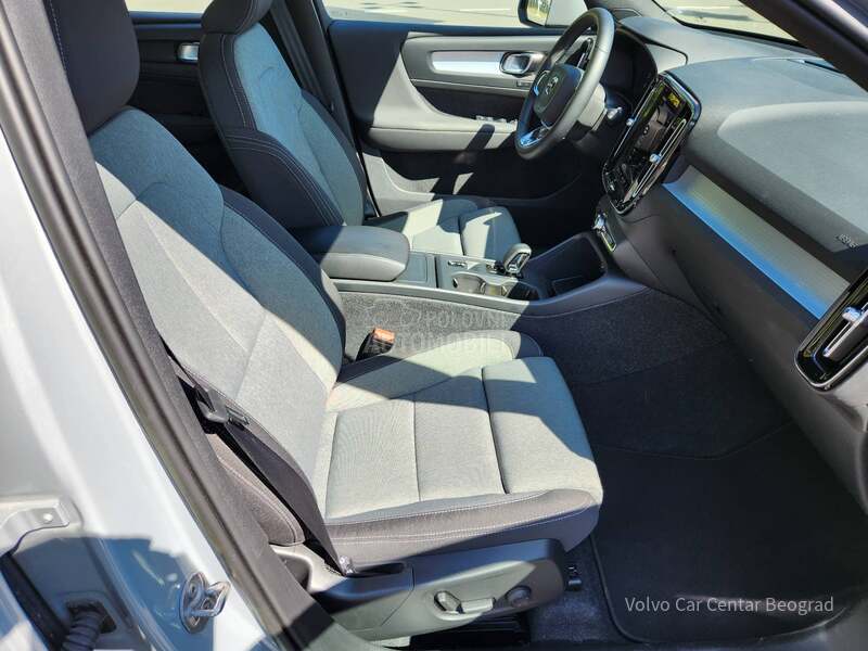 Volvo XC40 B3 AT CORE