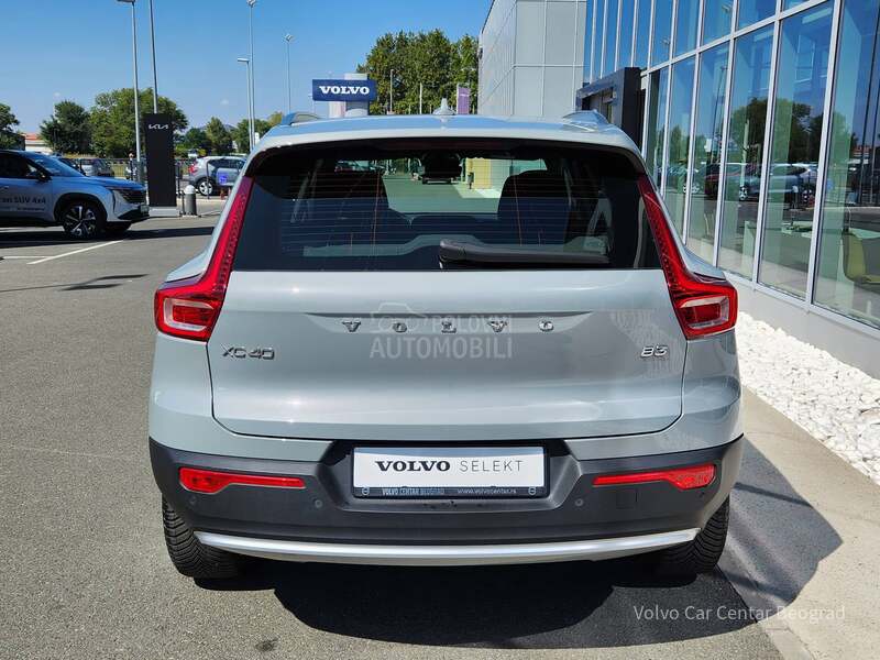 Volvo XC40 B3 AT CORE