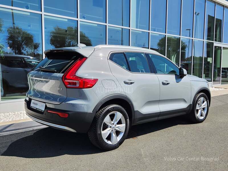 Volvo XC40 B3 AT CORE