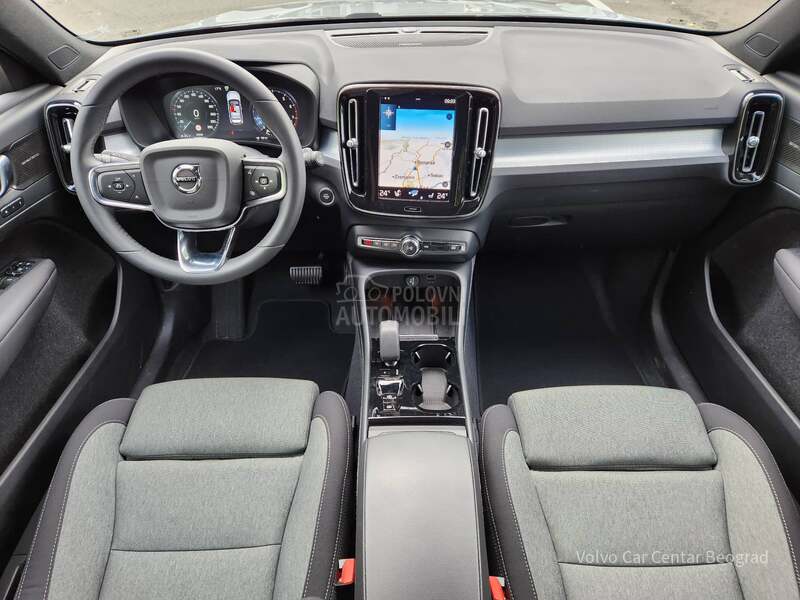 Volvo XC40 T2 PLUS DARK A/T