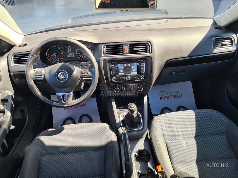 Volkswagen Jetta 1.6 TDI HIGHLINE