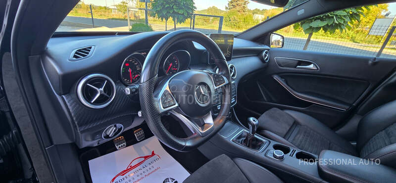 Mercedes Benz A 180 1.5d/3xAMG/Pano/Led