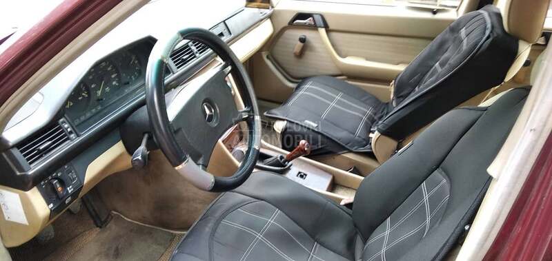 Mercedes Benz W124 200D