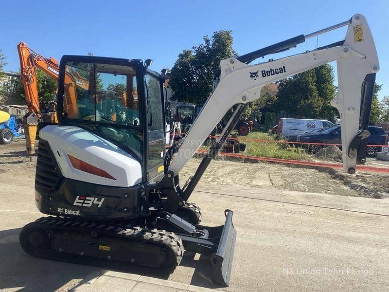 Bobcat E34