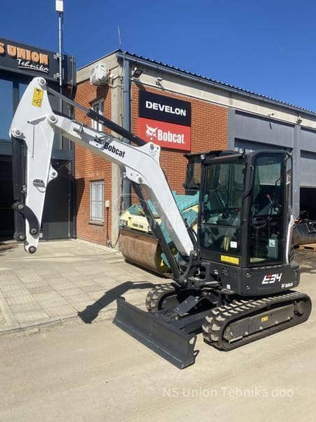 Bobcat E34