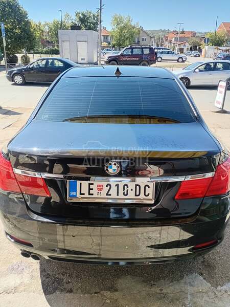 BMW 730 