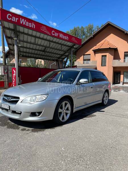 Subaru Legacy 2.0R AWD