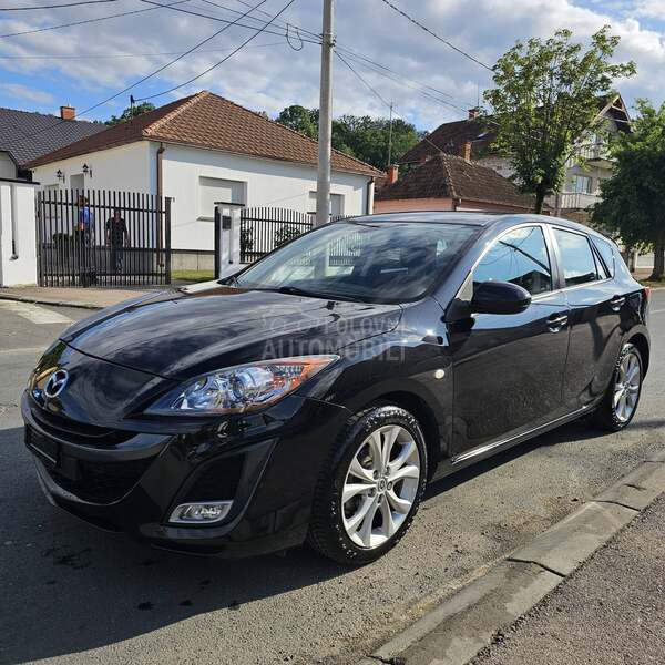 Mazda 3 T O P