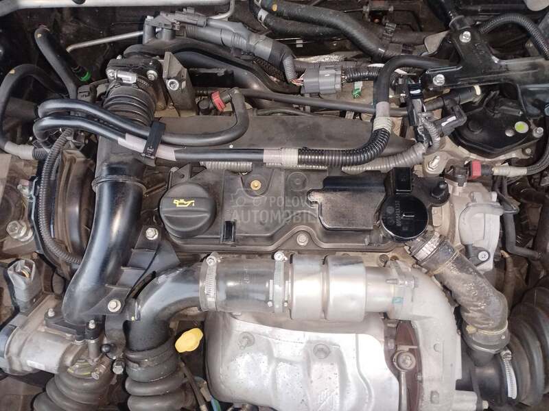 Mazda 3 T O P