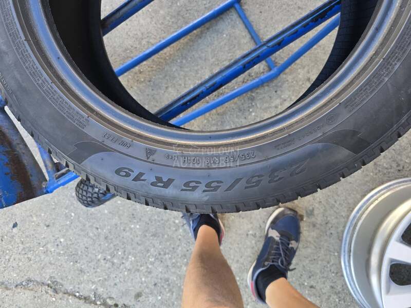 Pirelli 235/55 R19 Zimska