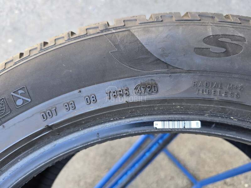 Pirelli 235/55 R19 Zimska