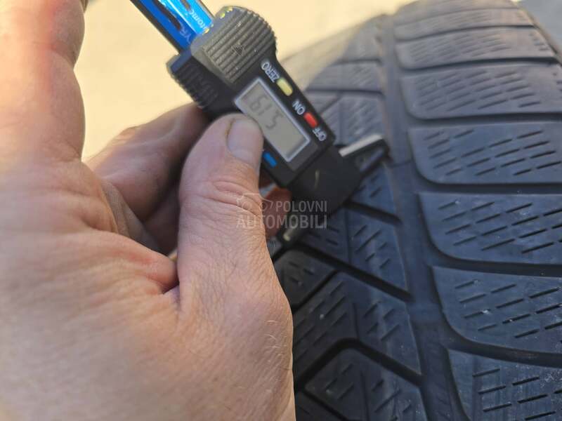 Pirelli 235/55 R19 Zimska
