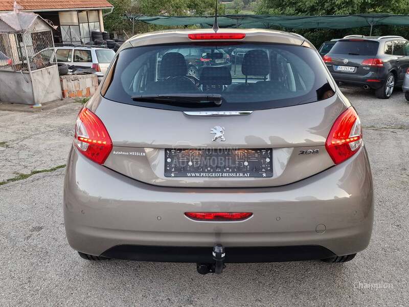 Peugeot 208 109 xxx k.m
