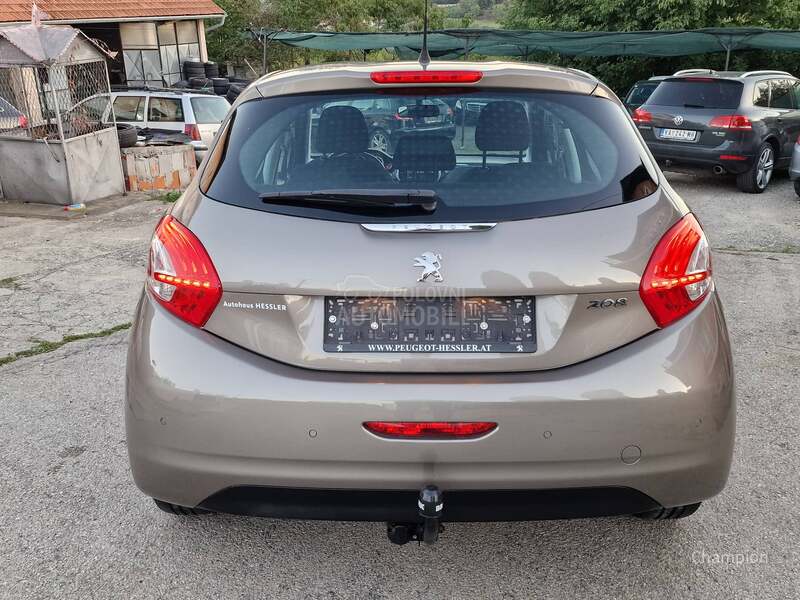 Peugeot 208 109 xxx k.m