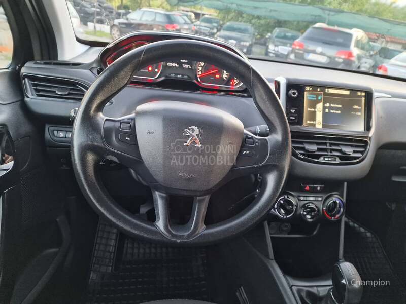 Peugeot 208 109 xxx k.m