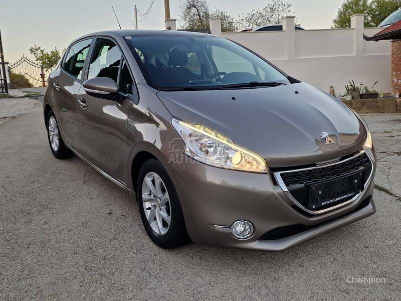 Peugeot 208 109 xxx k.m