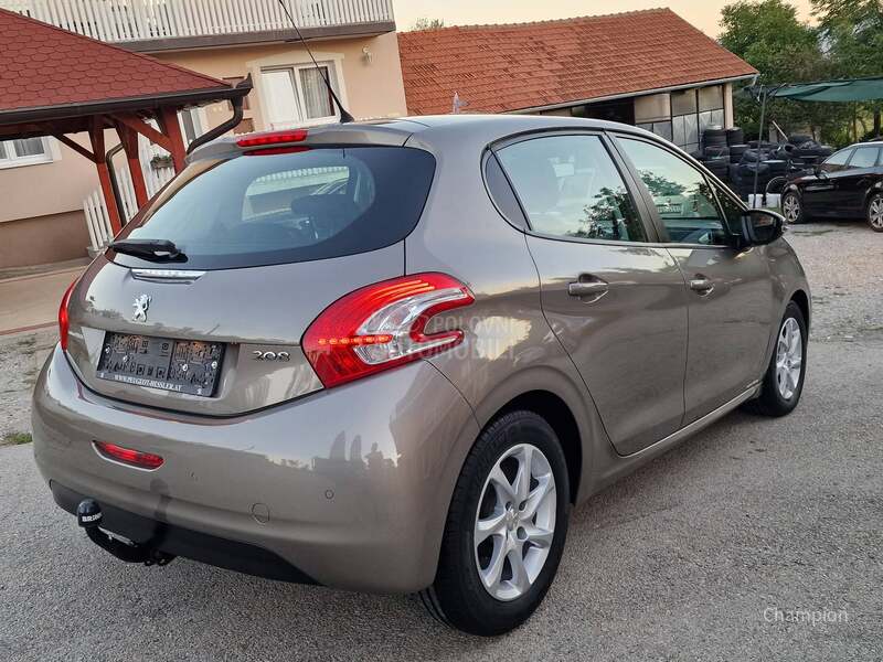 Peugeot 208 109 xxx k.m