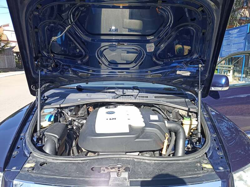 Volkswagen Touareg 2.5