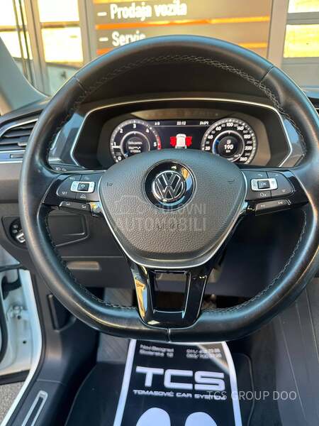 Volkswagen Tiguan 190K 4x4VIRTUAL 360