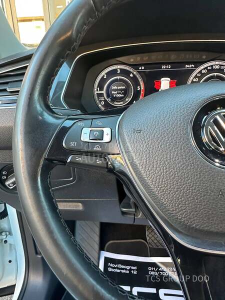 Volkswagen Tiguan 190K 4x4VIRTUAL 360