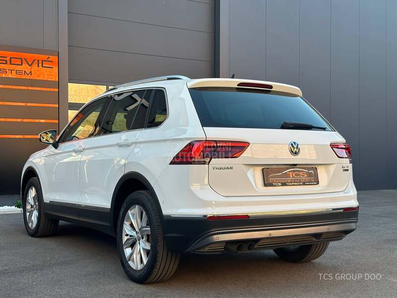 Volkswagen Tiguan 190K 4x4VIRTUAL 360