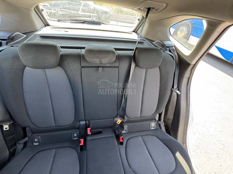 BMW X1 S DRIVE16D LOUNGE