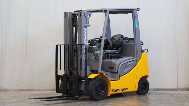 Jungheinrich TFG 320s