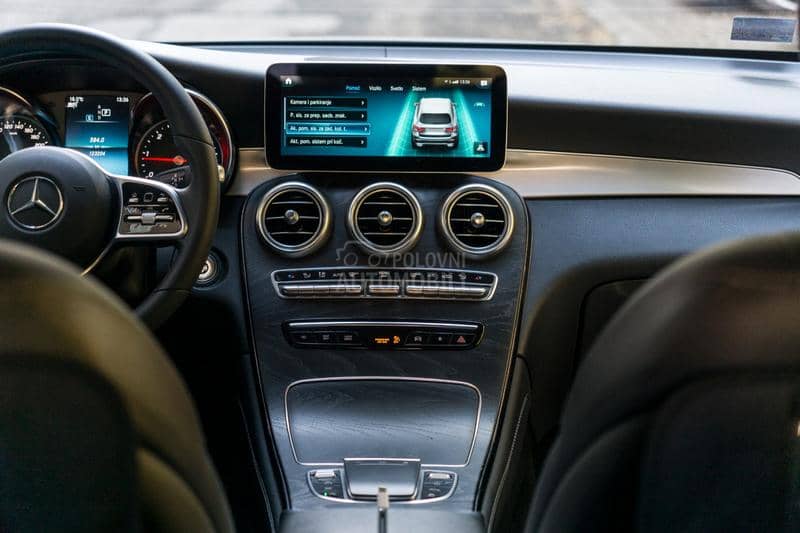 Mercedes Benz GLC 200 4MATIC 9G-TRONIC