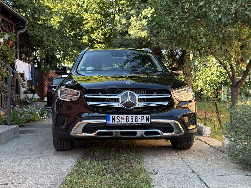 Mercedes Benz GLC 200 4MATIC 9G-TRONIC