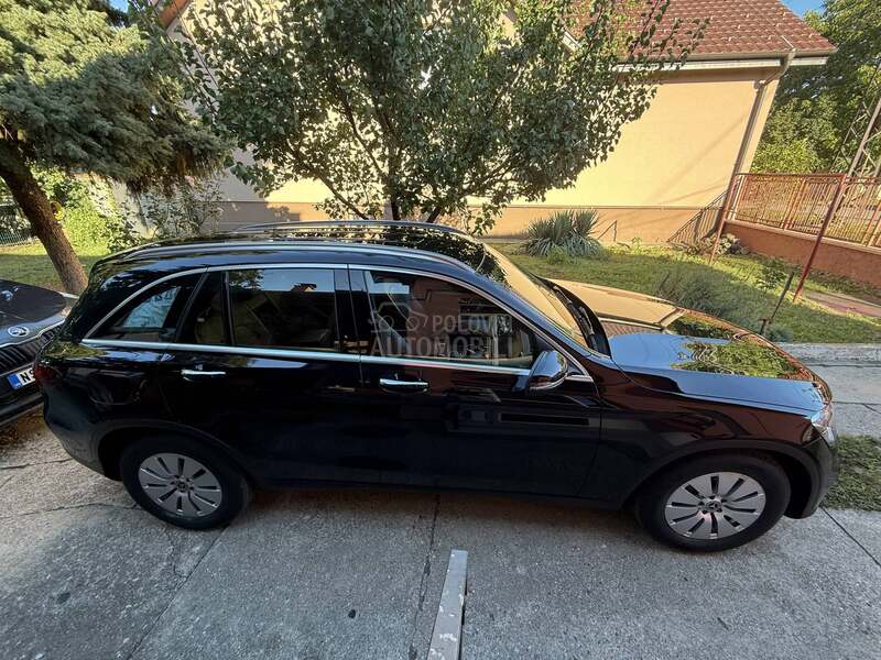 Mercedes Benz GLC 200 4MATIC 9G-TRONIC