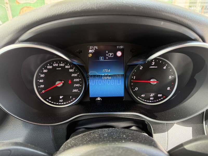 Mercedes Benz GLC 200 4MATIC 9G-TRONIC