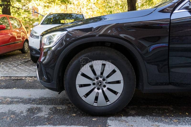 Mercedes Benz GLC 200 4MATIC 9G-TRONIC