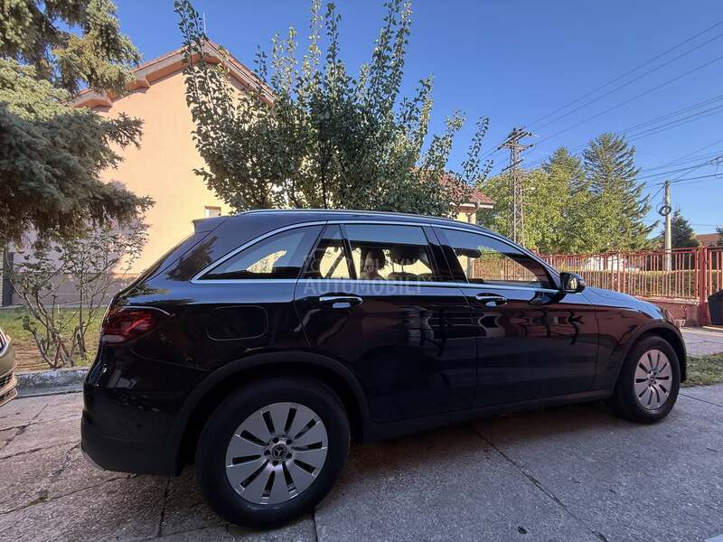Mercedes Benz GLC 200 4MATIC 9G-TRONIC