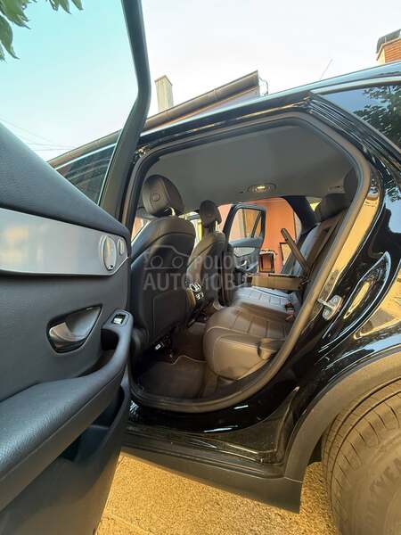 Mercedes Benz GLC 200 4MATIC 9G-TRONIC